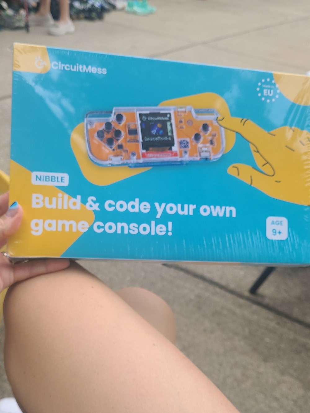 Nibble Build & Code Game Console Kit - Yellow/Blue